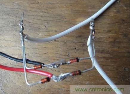 想減少電費嗎？DIY一個迷你風(fēng)力發(fā)電機吧