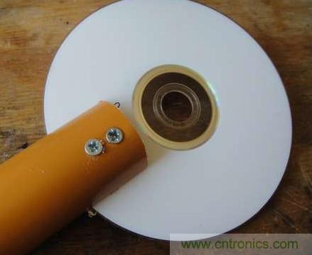 想減少電費嗎？DIY一個迷你風(fēng)力發(fā)電機吧