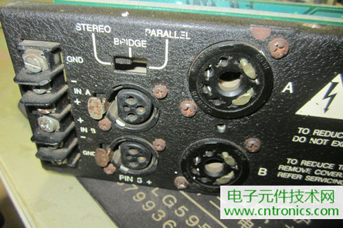 用料很給力！專業(yè)后級(jí)功放美國(guó)高峰FA1201拆解