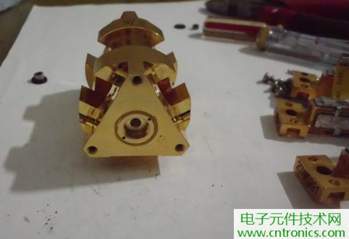 這貨一萬(wàn)三？50W半導(dǎo)體激光模塊拆解