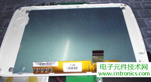 探秘電子紙！一款電紙書的電子墨水屏拆解