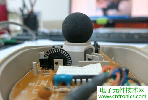 殿堂級機(jī)械鼠標(biāo)拆解：嘆精致做工！