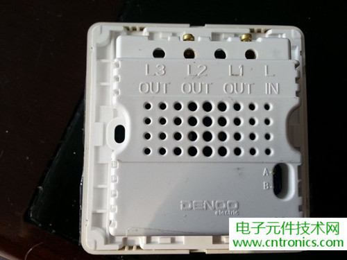 一款觸控開關(guān)拆解，做工不錯(cuò)