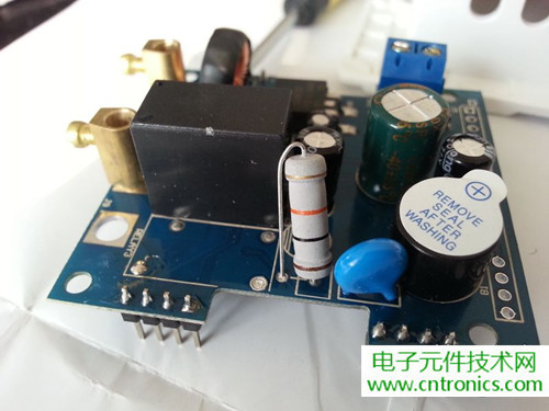 一款觸控開關(guān)拆解，做工不錯(cuò)
