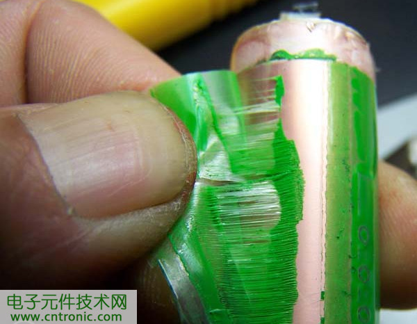 筆記本電池拆解，探秘電池內(nèi)部結(jié)構(gòu)