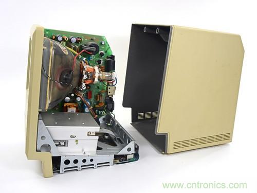 拆！古董級Macintosh 128K電腦