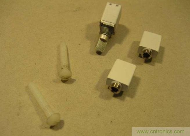 我就是這么牛！DIY IPod 耳放!
