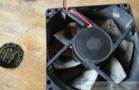 創(chuàng)意DIY！迷你風力發(fā)電機！