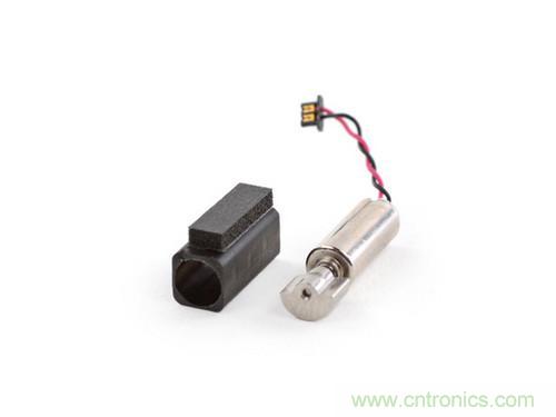 牛人強拆！新HTC One(M8)真機精密做工難修理