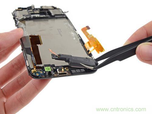 牛人強拆！新HTC One(M8)真機精密做工難修理