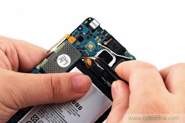 拆解狂魔荼毒新機三星金屬Galaxy A5，看槽點在何方？