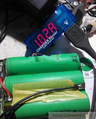 一拆便知！移動電源充電電流如何改造？