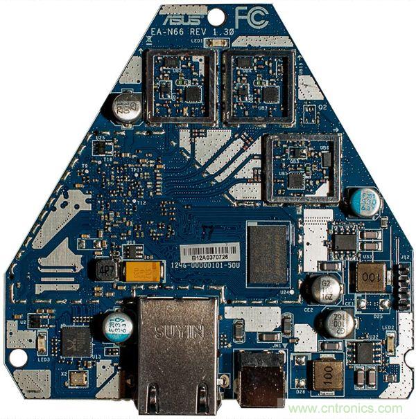 圖2：PCB為藍(lán)色的v1.3版本。