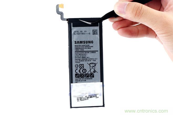 Galaxy Note5拆解，與S系列差距日漸模糊