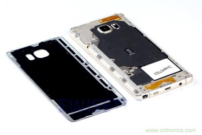 Galaxy Note5拆解，與S系列差距日漸模糊