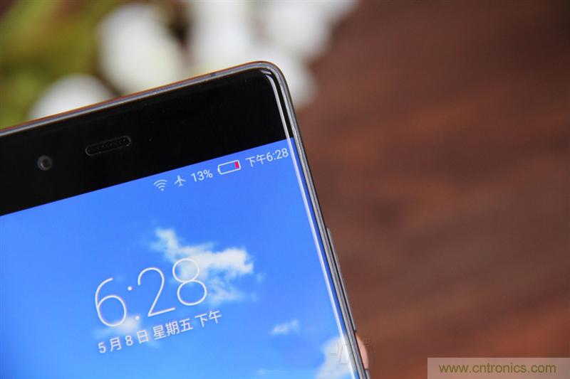 無邊框的 nubia Z9 ，一款既有驚喜，又有驚艷的智能手機(jī)