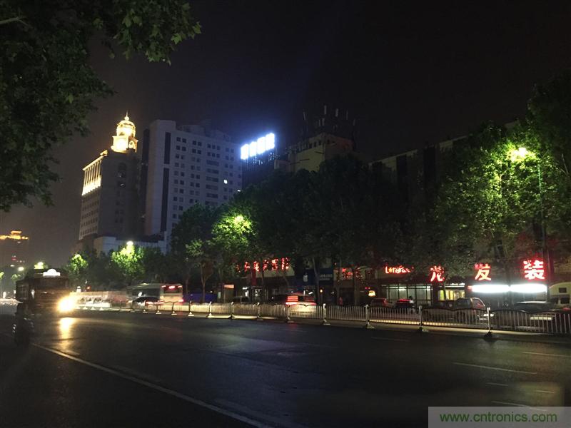 無邊框的 nubia Z9 ，一款既有驚喜，又有驚艷的智能手機(jī)