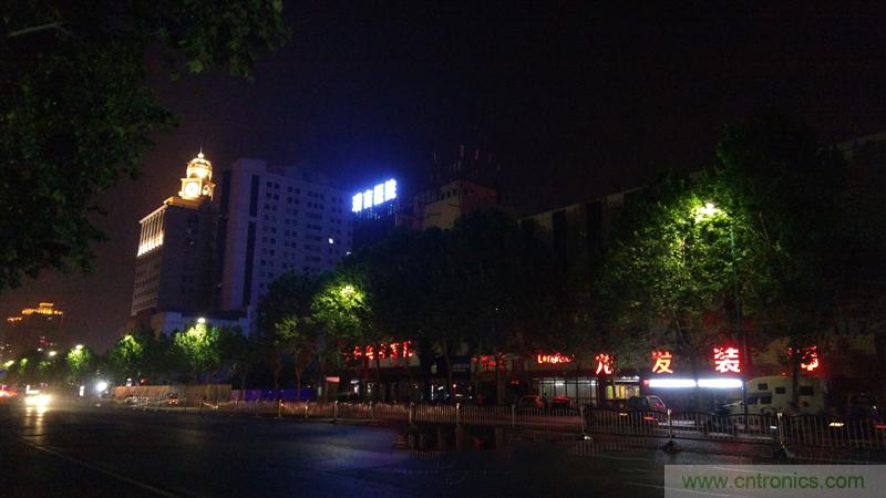 無邊框的 nubia Z9 ，一款既有驚喜，又有驚艷的智能手機(jī)