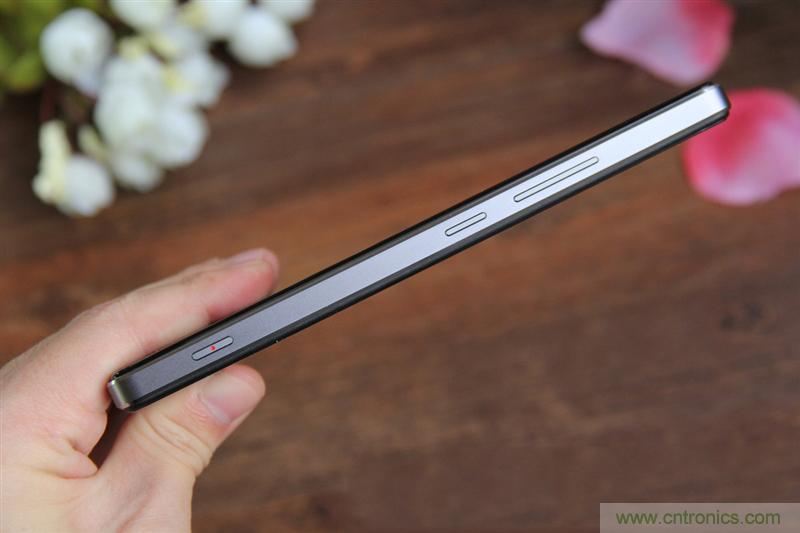無邊框的 nubia Z9 ，一款既有驚喜，又有驚艷的智能手機(jī)
