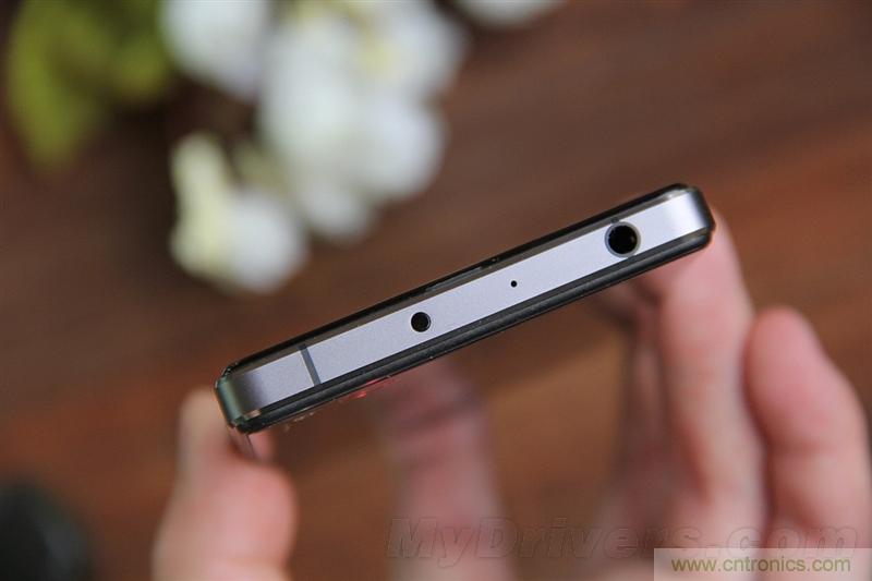 無邊框的 nubia Z9 ，一款既有驚喜，又有驚艷的智能手機(jī)