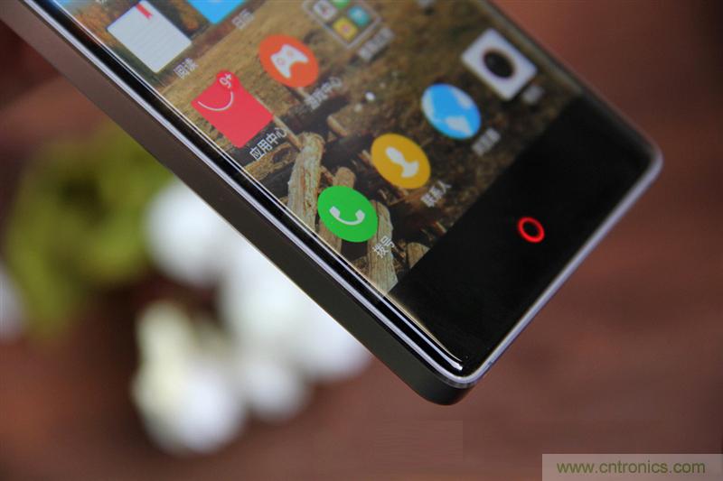 無邊框的 nubia Z9 ，一款既有驚喜，又有驚艷的智能手機(jī)