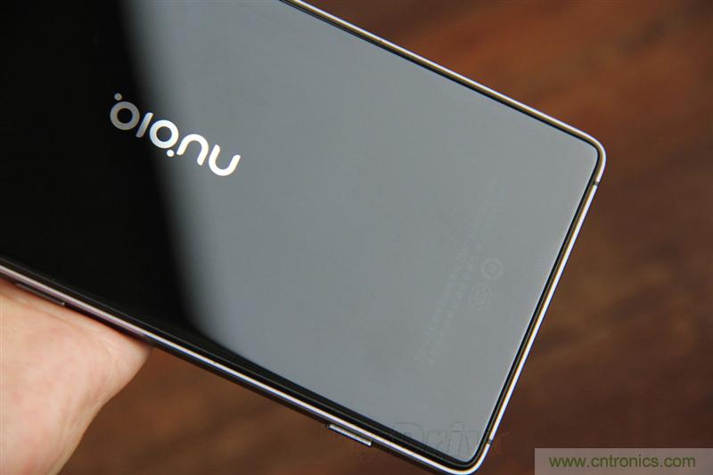 無邊框的 nubia Z9 ，一款既有驚喜，又有驚艷的智能手機(jī)