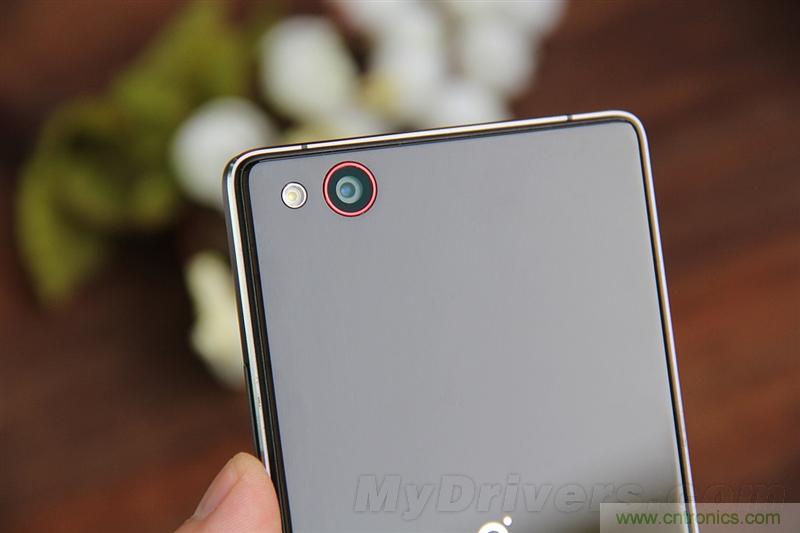 無邊框的 nubia Z9 ，一款既有驚喜，又有驚艷的智能手機(jī)