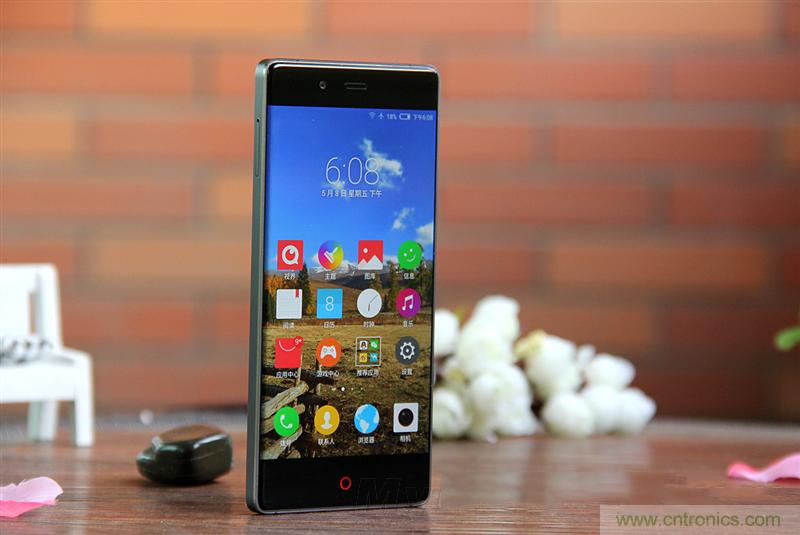 無邊框的 nubia Z9 ，一款既有驚喜，又有驚艷的智能手機(jī)