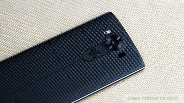 業(yè)界良心 LG V10 評測:剛毅、冷峻，不失人性化