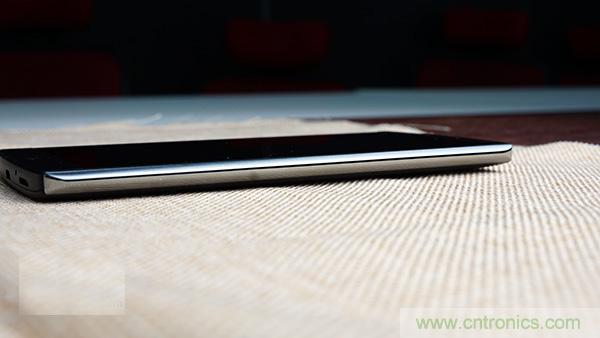 業(yè)界良心 LG V10 評測:剛毅、冷峻，不失人性化