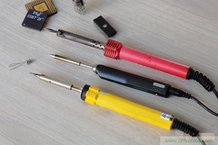 一款能喚起 70 后工程師朋友“童年趣事”的迷你電烙鐵！