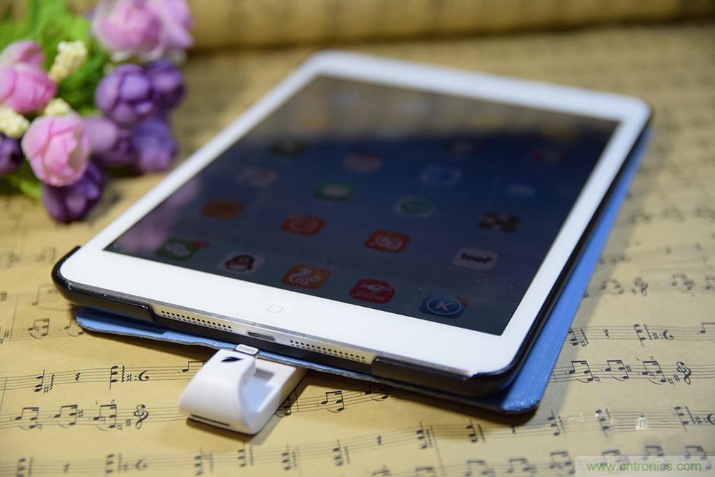 不越獄，就能隨意給iPad增容的影音娛樂(lè)利器