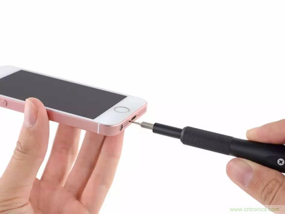 有什么地方?jīng)]有變？iPhone SE真機拆解