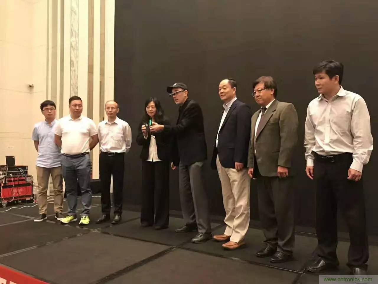 深圳要聞|全球可穿戴之父Steve Mann來(lái)深圳了！2017深圳智能穿戴,VR/AR前沿技術(shù)論壇暨開(kāi)發(fā)者交流酒會(huì)