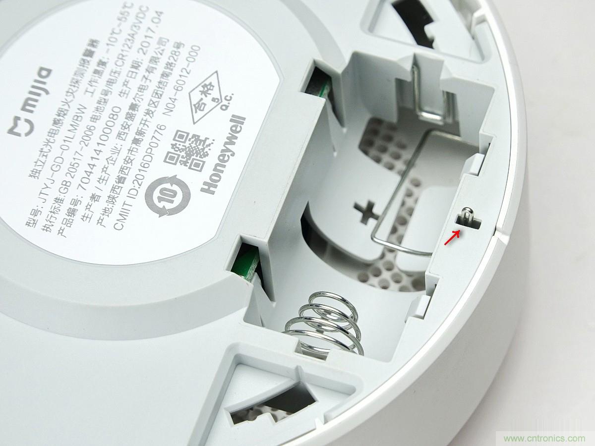 小米煙霧報警器拆解：一顆電池可用五年是如何做到的？