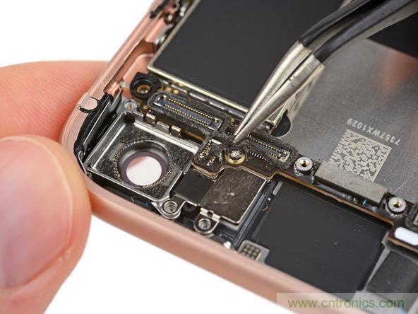 iPhone 8首拆：無線充電版本的iPhone 7？