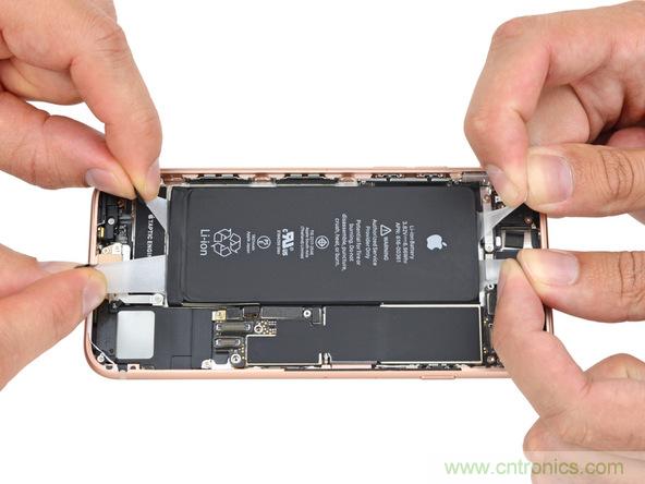 iPhone 8首拆：無線充電版本的iPhone 7？
