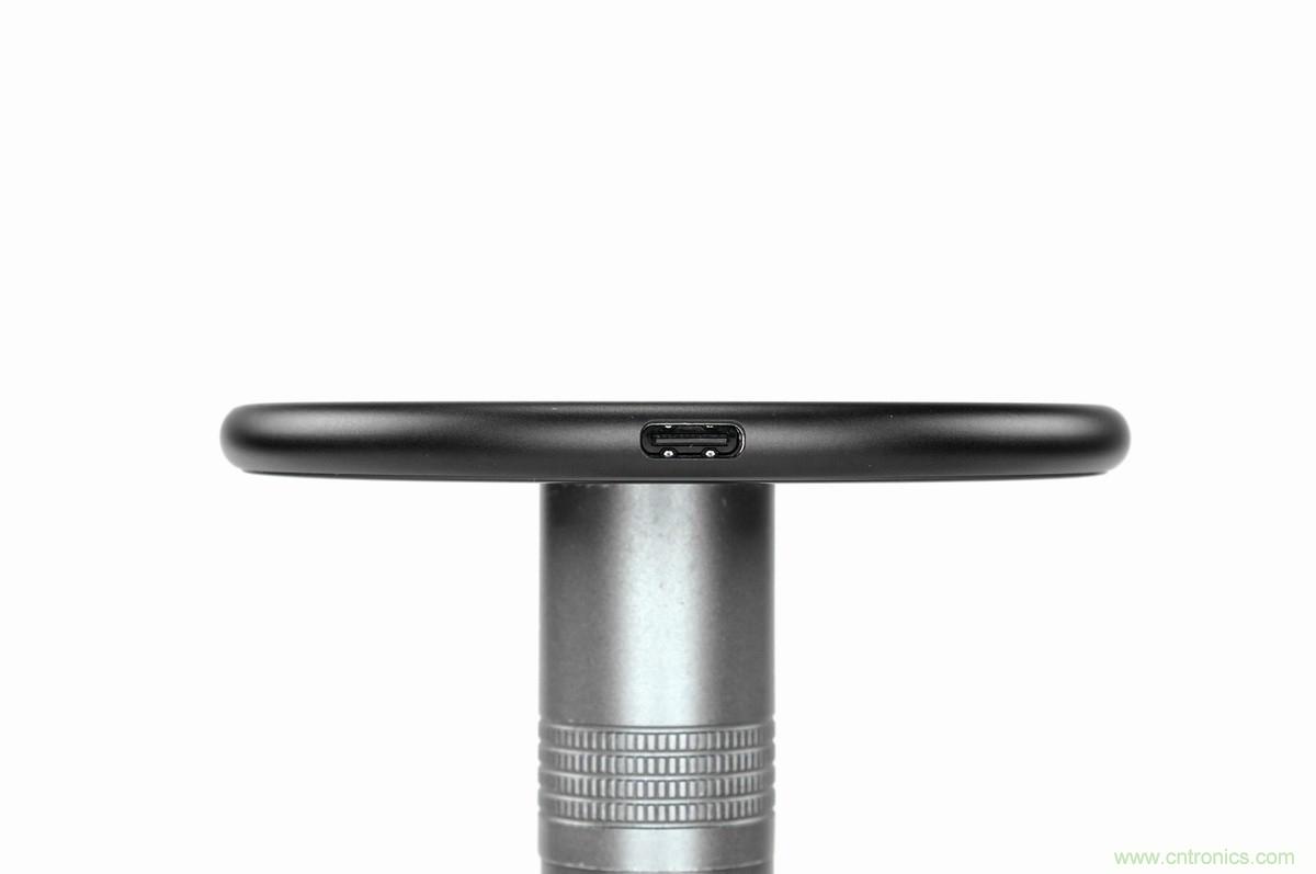 拆解對(duì)比：系出同門，小米、紫米無線充電器的差別有多大？