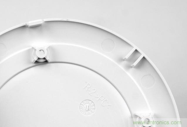 拆解對(duì)比：系出同門，小米、紫米無線充電器的差別有多大？