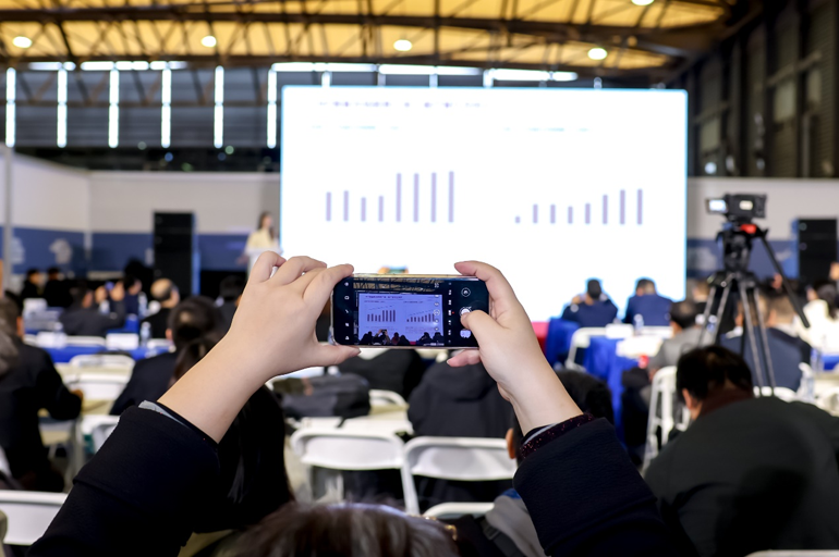 2025中國IC獨角獸論壇滬上啟幕，賦能半導體產業(yè)新未來