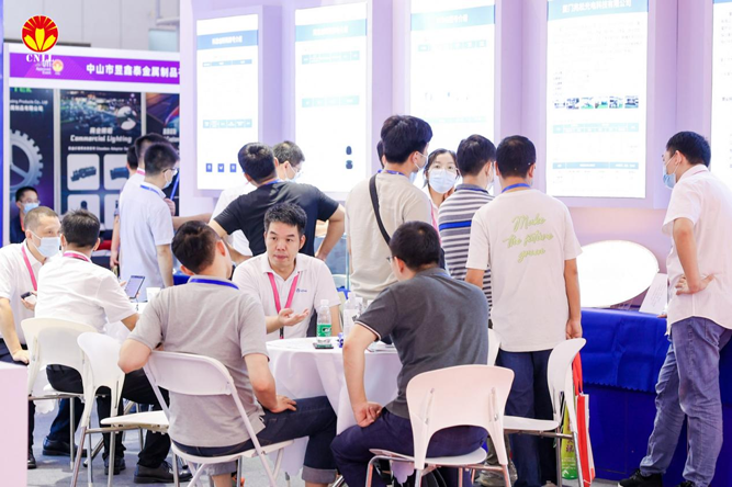 沉浸式體驗官招募中 ，2023寧波照明展觀展福利大放送！