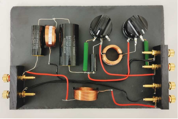 DSP入局：模擬與數(shù)字音頻分頻器設(shè)計(jì)的大比拼！