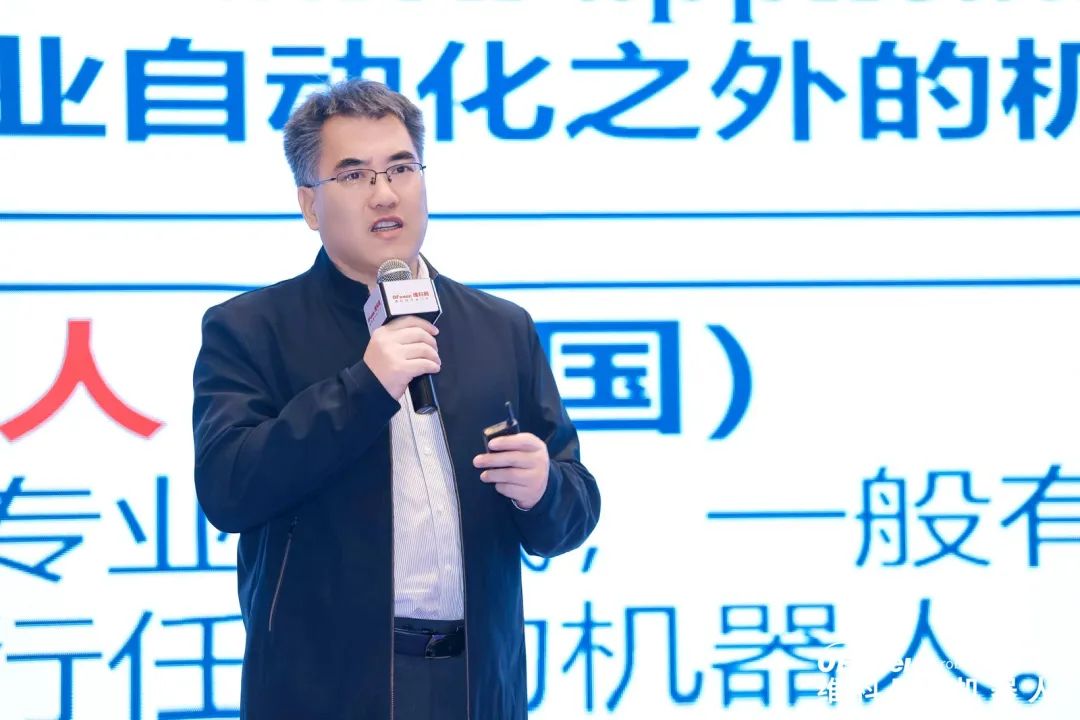 大咖齊聚，智啟新篇 | OFweek 2025（第十四屆）中國(guó)機(jī)器人產(chǎn)業(yè)大會(huì)圓滿收官！